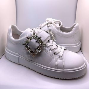 Nearly-new 2022 SW SHINE BUCKLE SNEAKER